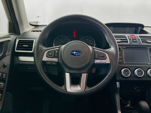 Used 2018 Subaru Forester 2.5i w/ Alloy Wheel Package image 17