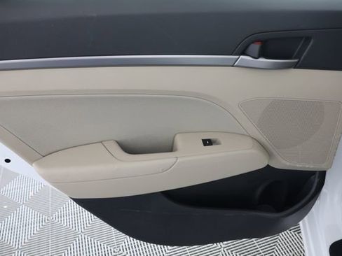 Used 2017 Hyundai Elantra SE w/ SE A/T Tech Package 03 FWD image 26