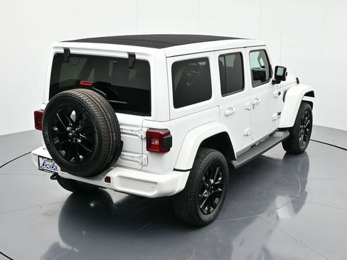 Certified 2021 Jeep Wrangler Unlimited Sahara image 31