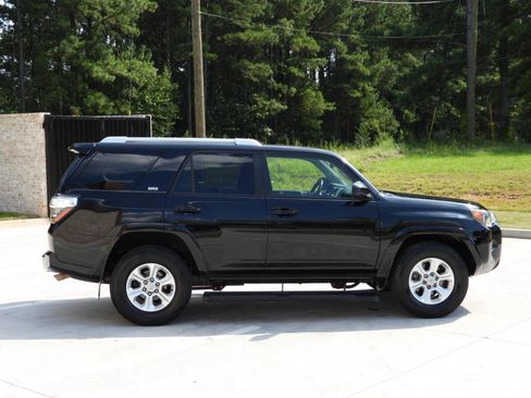 Used 2016 Toyota 4Runner 2WD SR5 image 33