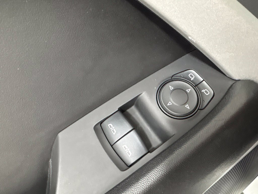 Used 2020 Chevrolet Camaro LT RWD image 19