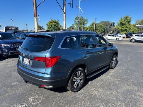 Used 2017 Honda Pilot EX-L image 4