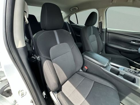 Used 2024 Nissan Sentra SV FWD image 38