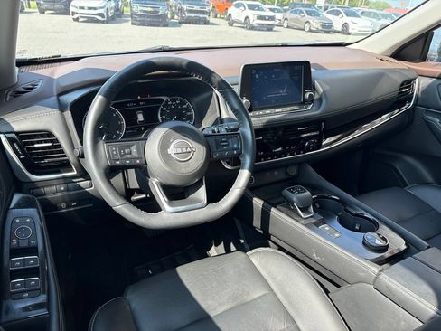 Used 2023 Nissan Rogue SL AWD/4WD image 4