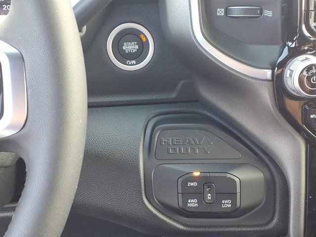 New 2026 RAM 3500 Big Horn AWD/4WD image 9