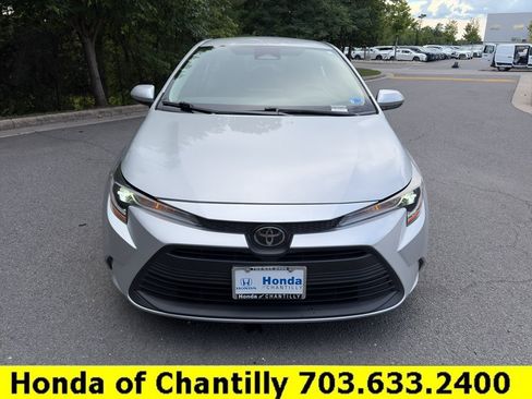 Used 2023 Toyota Corolla LE w/ Carpet Mat Package (TMS) FWD image 2