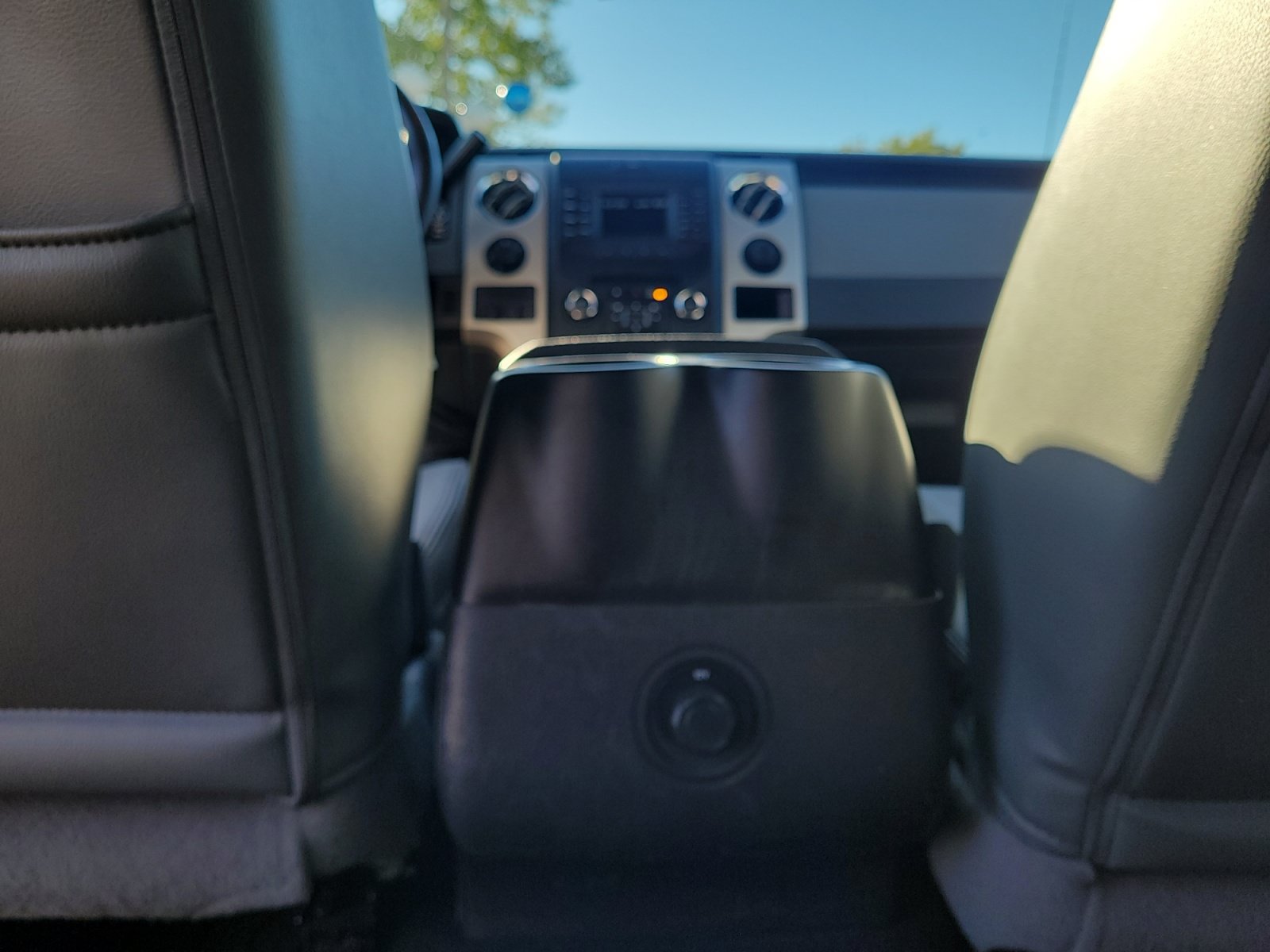 Used 2014 Ford F150 XLT w/ Equipment Group 302A Luxury AWD/4WD image 32