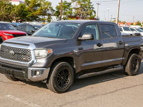 Used 2020 Toyota Tundra SR5 w/ SR5 Upgrade Package AWD/4WD image 10