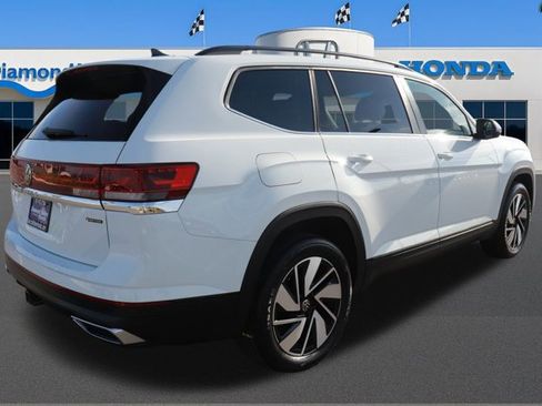 Used 2025 Volkswagen Atlas SE image 6
