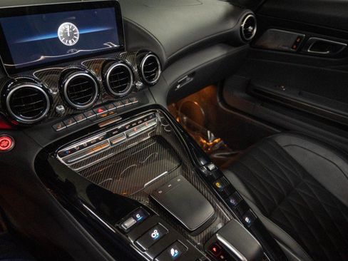 Used 2020 Mercedes-Benz AMG GT R image 30