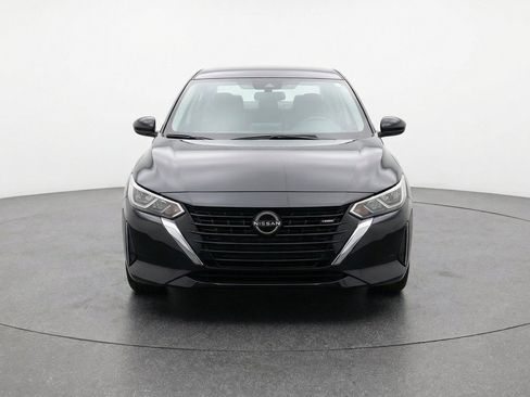 Used 2025 Nissan Sentra SV FWD image 2