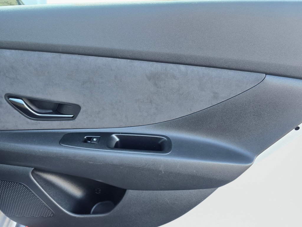 Used 2023 Hyundai Elantra N FWD image 25