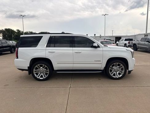 Used 2018 GMC Yukon SLT w/ Premium Edition AWD/4WD image 2