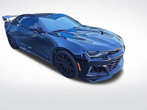 Used 2018 Chevrolet Camaro ZL1 image 2