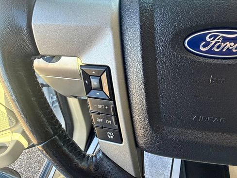 Used 2017 Ford Expedition Limited w/ Equipment Group 301A AWD/4WD image 17
