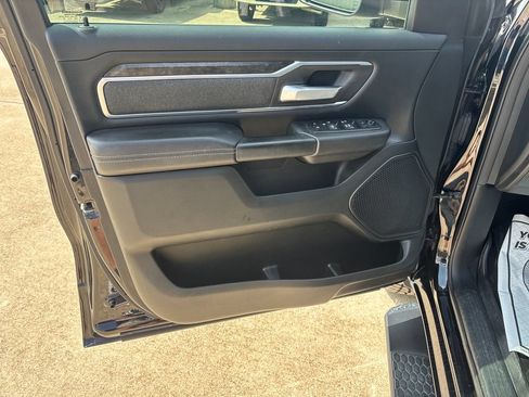 Used 2019 RAM 1500 Big Horn RWD image 11
