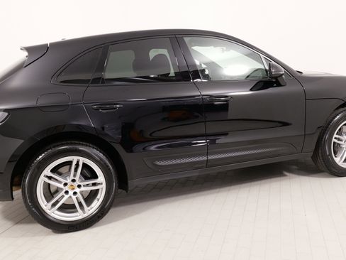 Used 2025 Porsche Macan image 10