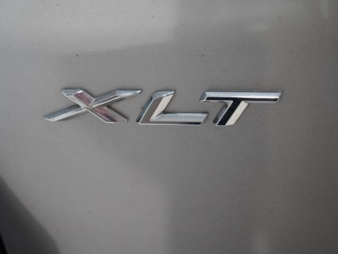 Used 2024 Ford Explorer XLT w/ Equipment Group 202A AWD/4WD image 14