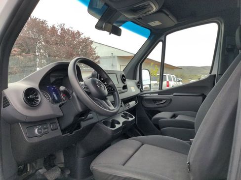 Used 2022 Mercedes-Benz Sprinter 144 Cargo w/ Parking Package image 13