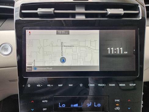 Used 2022 Hyundai Tucson Limited FWD image 16