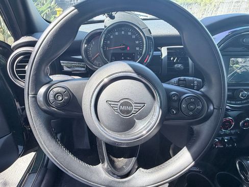 Used 2019 MINI Cooper 4-Door Hardtop FWD image 12