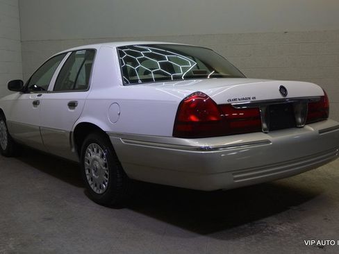 Used 2003 Mercury Grand Marquis GS RWD image 3