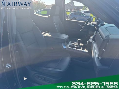 Used 2023 GMC Sierra 1500 SLT image 12