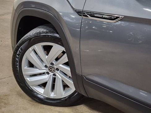 Used 2023 Volkswagen Atlas Cross Sport SE w/ Panoramic Sunroof Package image 23