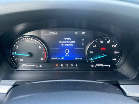Used 2024 Ford Explorer XLT w/ Equipment Group 202A AWD/4WD image 19
