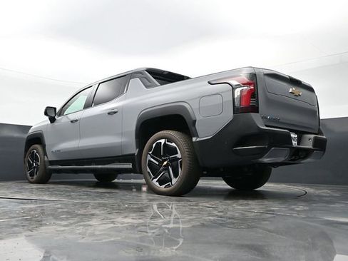 New 2026 Chevrolet Silverado EV LT AWD/4WD image 37