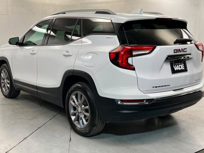 Used 2024 GMC Terrain SLT