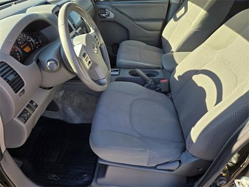 Used 2018 Nissan Frontier SV w/ Value Truck Package image 11