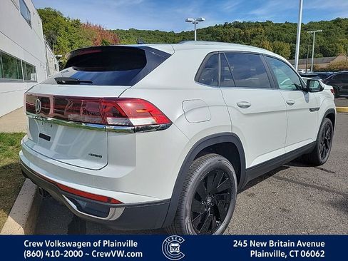 New 2026 Volkswagen Atlas Cross Sport SE image 21