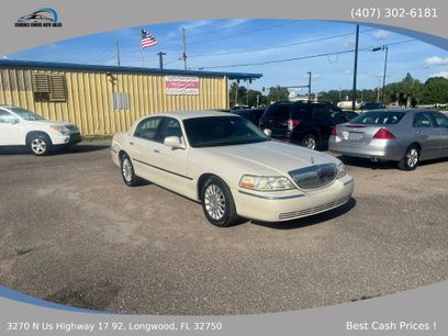 Used 2007 Lincoln Town Car Signature