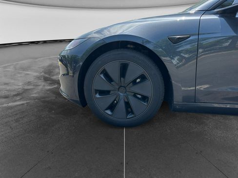 Used 2025 Tesla Model 3 Long Range AWD/4WD image 21