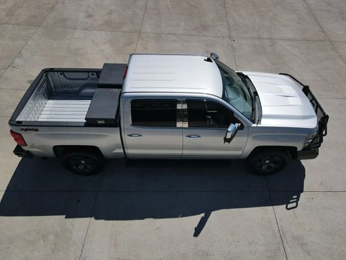 Used 2018 Chevrolet Silverado 1500 LTZ w/ LTZ Plus Package AWD/4WD image 52
