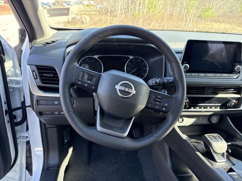 New 2026 Nissan Rogue SV AWD/4WD image 20