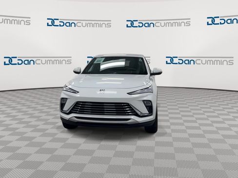 Certified 2024 Buick Envista Preferred image 3