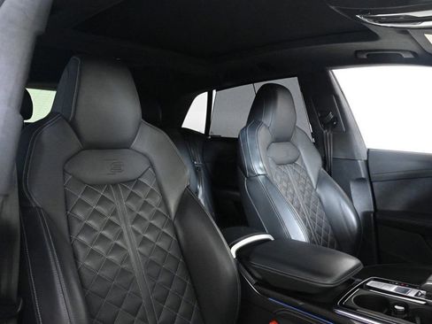 Used 2023 Audi SQ8 Prestige image 16