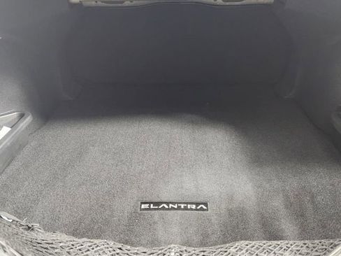 Certified 2025 Hyundai Elantra SEL FWD image 18