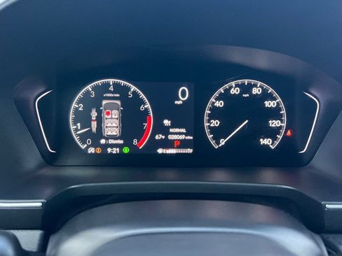Used 2025 Honda Pilot Sport image 22