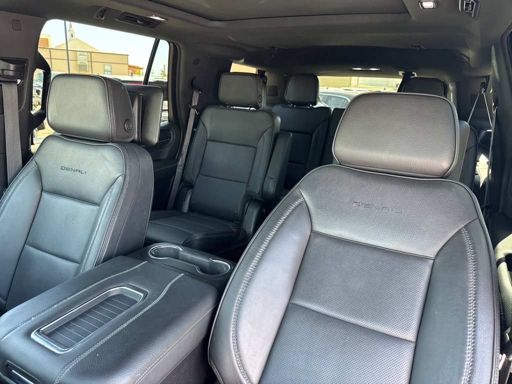 Used 2023 GMC Yukon Denali w/ Advanced Technology Package AWD/4WD image 33