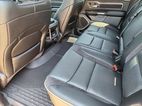 Used 2025 RAM 1500 Laramie w/ Laramie Southwest Edition AWD/4WD image 25