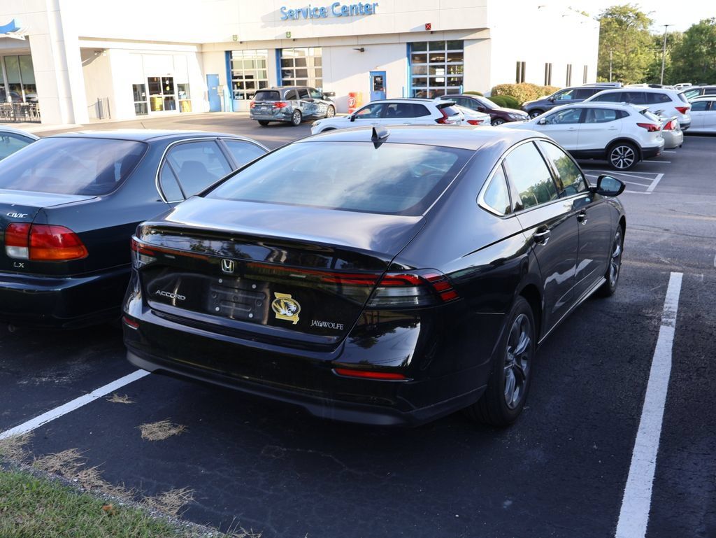 Used 2024 Honda Accord EX image 5