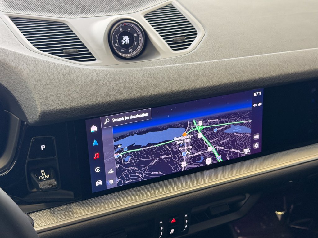Certified 2025 Porsche Cayenne E-Hybrid Coupe AWD/4WD image 23