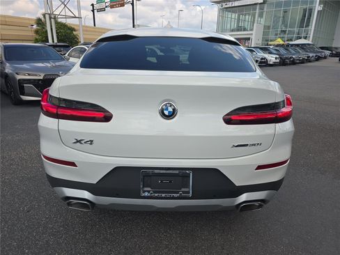 Used 2025 BMW X4 xDrive30i w/ Premium Package AWD/4WD image 4