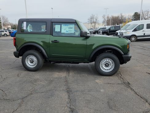 New 2025 Ford Bronco Base image 14