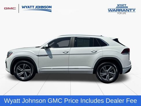 Used 2024 Volkswagen Atlas Cross Sport SEL R-Line AWD/4WD image 2