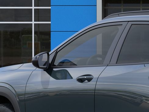 New 2026 Chevrolet Trax LT w/ Driver Confidence Package FWD image 36