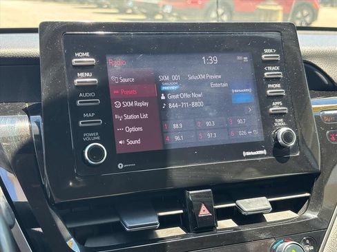 Used 2023 Toyota Camry SE FWD image 5